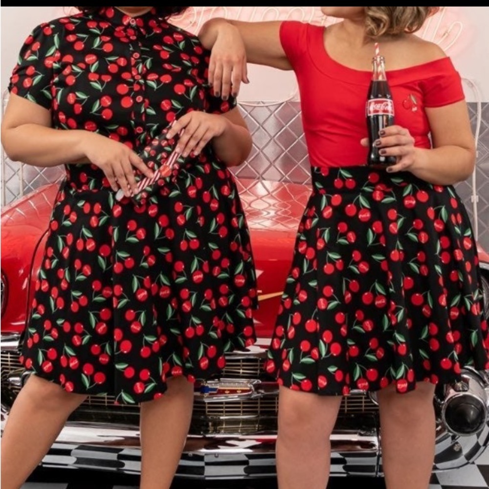 Stitch Shoppe by Loungefly: Coca-Cola Cherries AOP "Monique" Skirt